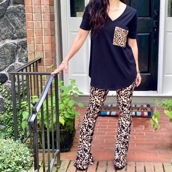 BLACK V NECK LEOPARD POCKET TUNIC TOP - Picture 2 of 14